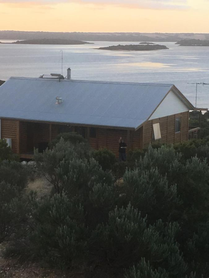 Pelican Lagoon Cabin Villa Dış mekan fotoğraf